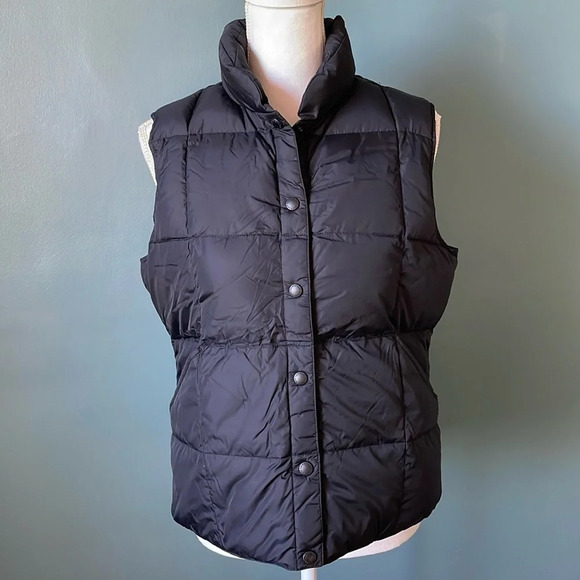 Lands' End Jackets & Blazers - Lands End Down puffer vest black size small 6/8 snaps warm comfortable winter